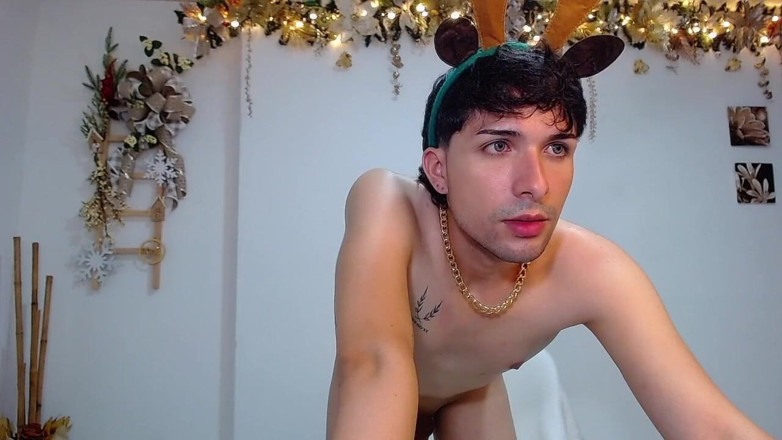 Diego_latinboy: Bucaramanga Colombia Christmas Reindeer Takes Out His Huge Cock and...