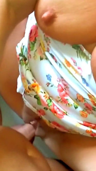 Nadržená podvádějící manželka dostane naplněnou kundičku v hotelu