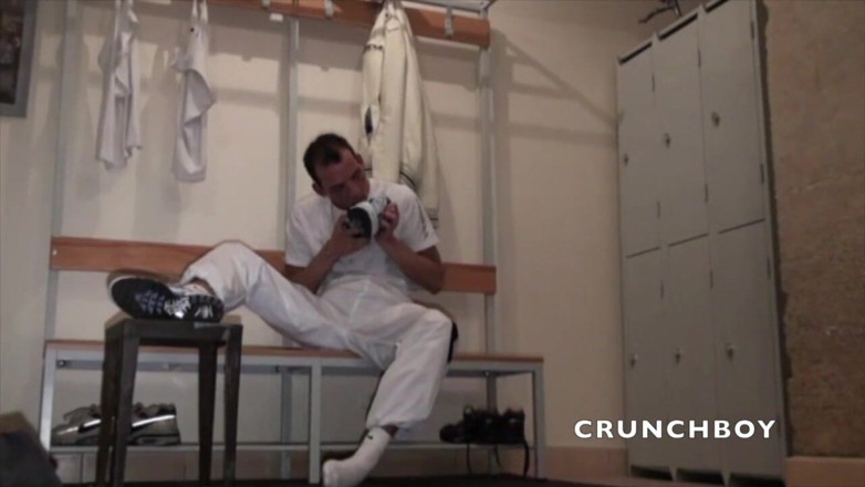 FRENCH AMATORS SEXTAPES: Young sportive boy fucked in the locker room at the...