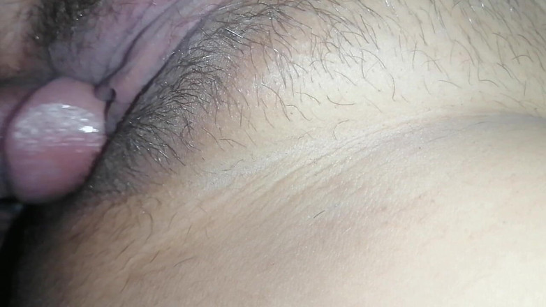 YoursNasrin: Мусульманська сексуальна бхабі трахалася зі своїм хлопцем, коли нікого немає вдома