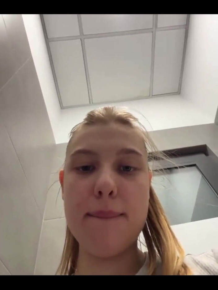 JuiceLussie: Veřejné šukání v obchodě