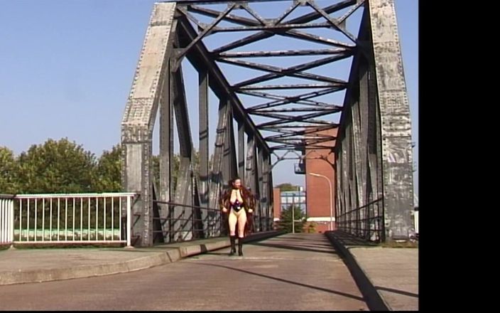 German BDSM MMV: Bdsm alemán - atada y rota