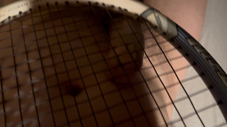 Der naff naff: Tenis raketleri