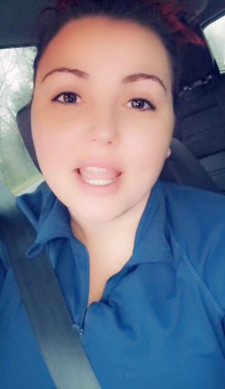 CoyWilder: Šťastné úterý! Měla tam na konci haha závadu na zipu