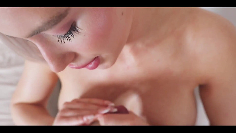 AnnaReyBlonde: Eu caí de joelhos