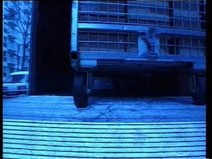 Real porno and movies XXX: Lisa mengongkek merata-rata dan mengambil segala-galanya di dalam mulut, dubur,...