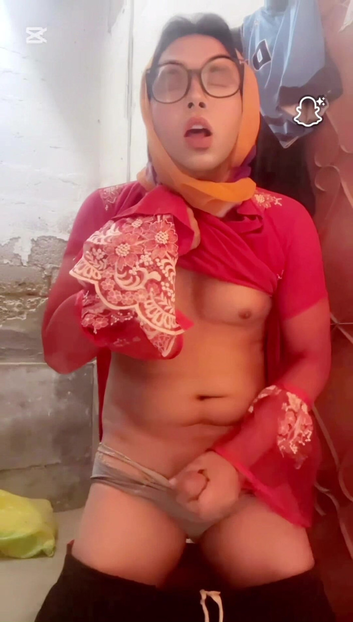 Apple00001: Maminsynek jest sama pod wpływem