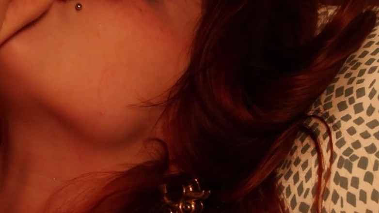 yukinky: Seks romantis dan intens - rambut merah, dominasi, bokong besar
