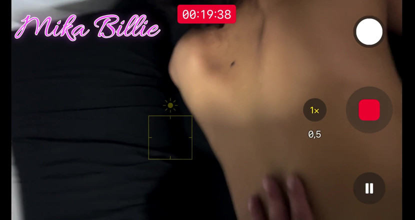 Mika Billie: Seks liar dengan teman lelaki kawan baik saya tanpa kondom