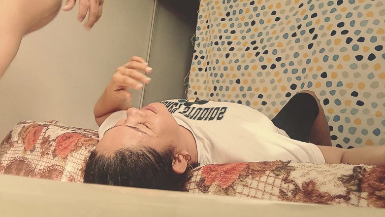 Valkyrieandluigy: 熟女吮吸美味的深喉