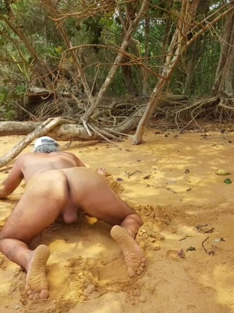 Ladysilvas: Ladysilva goală sexy pe plajă vine fute-mi fundul fierbinte