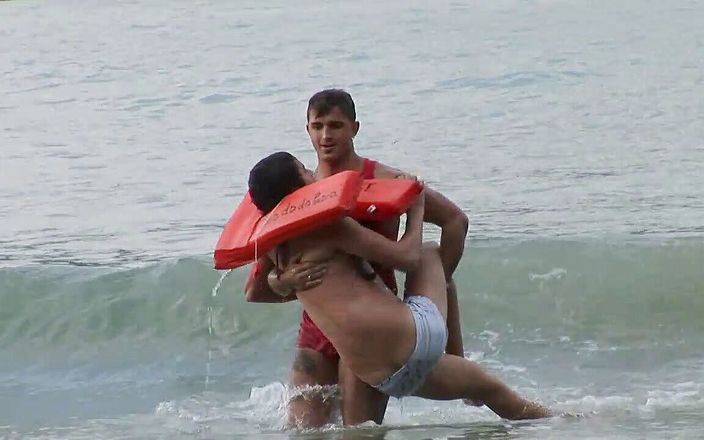 Gay X: Seks op het strand - (geen condoom)