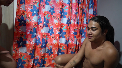 PalmasRecordsMen: Güzel trans büyük götüne lezzetli bir yarak alıyor