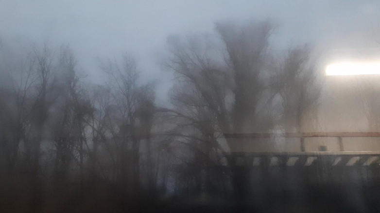 Lesbian-illusion: Seks lesbian buru-buru dan berisiko di dalam kereta