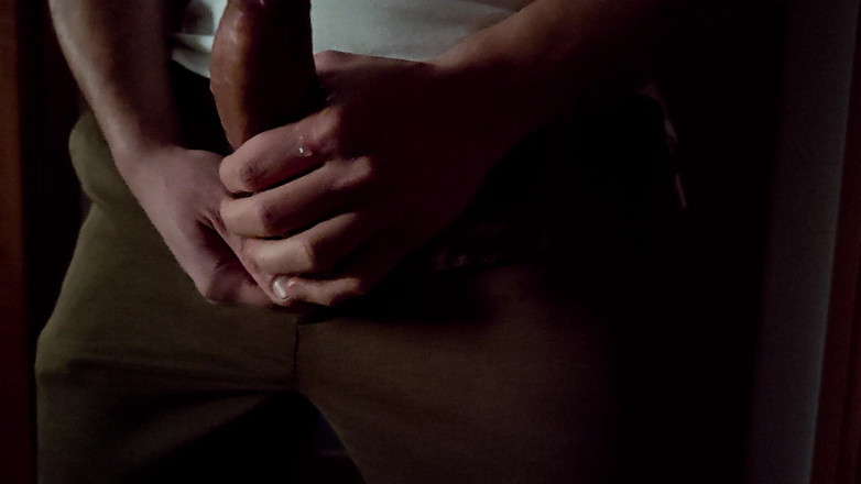 Mat Cunningham: Táta je nestydatý, když je sám doma a stříká na...