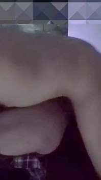 Îmi place sexul discret în camera mea