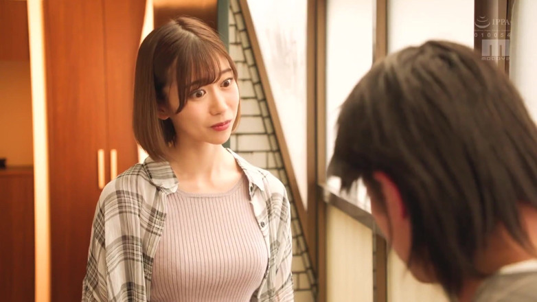 Smooth Time: Frustrated Neighborhood Wife Who Seduces Her Panty Shots with a...