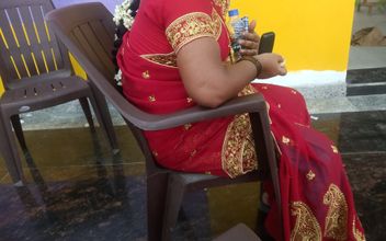 Desi Beauty Housewife Sary Changing in Home