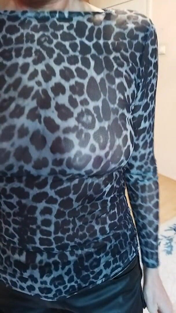 Merry Cockings: Schlampe blowjob
