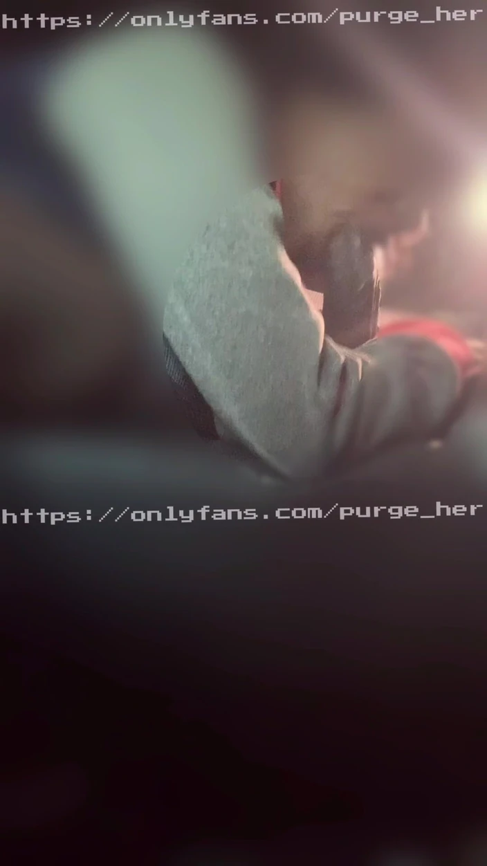 Purge_her: Ona mě naštvala, tak jsem ji přinutil polykat