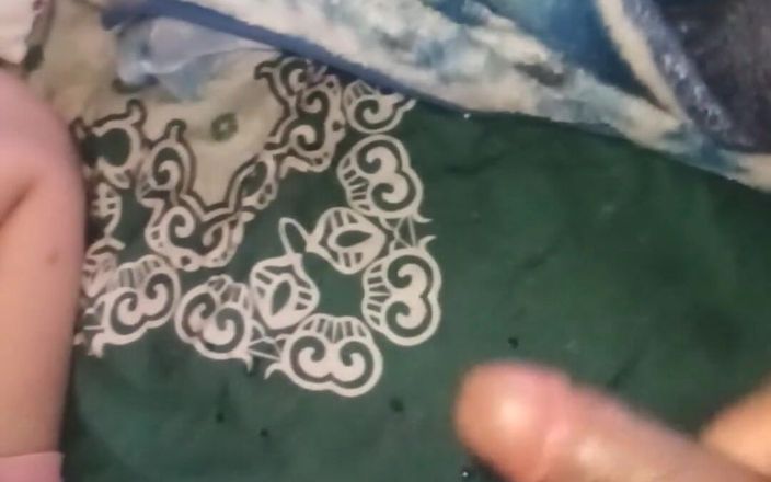 E-Alfa: Virální video velkého zadku na Facebooku