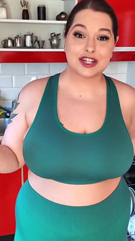 Girlfriend Transformed Into Horny Hucow