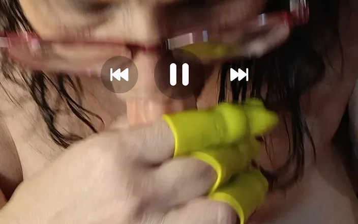 HerculesnVENUS: Sucking the Fuck Outthat Cock so Hot She Slurps Every...