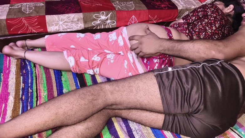 Janvi bhabhi 69: Detailní šukací scéna indických sexy párů