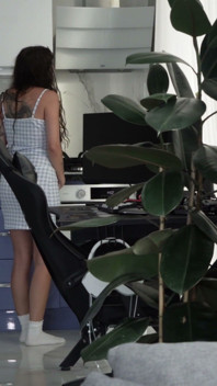 น้องสาวต่างแม่ขอความช่วยเหลือในการใส่บัตต์ปลั๊ก!อวัยวะเพศของฉันไปอยู่ในรูตูดของเธอได้ยังไง?