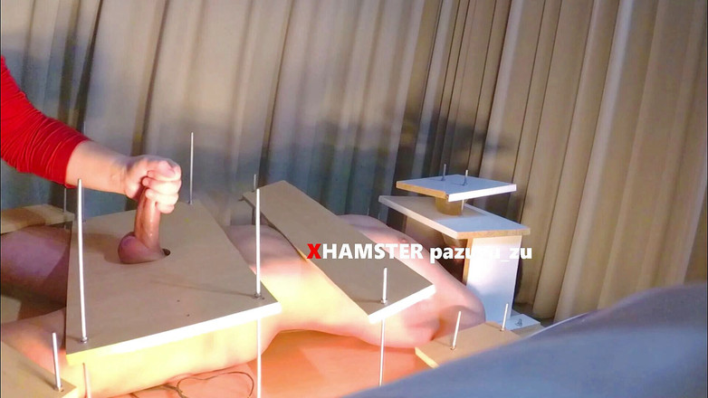 Pazuzu_zu: 펨돔 발 간지럽기 및 고통 + 애타게 핸잡 + 망가진 오르가즘