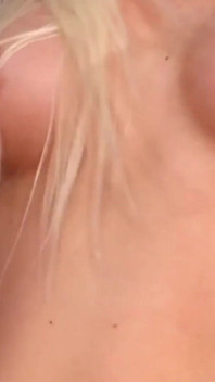 Cutties na sexuální scéně - 3_gorgeous zrzka s malými prsy miluje mít na ní výstřiky
