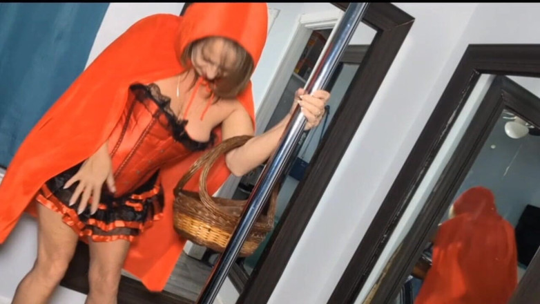 Little Linda: Happy Halloween