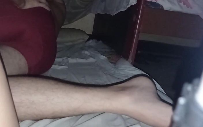 Mr_jhovin: Adoro il fatto che al mattino mi cavalca sul cazzo
