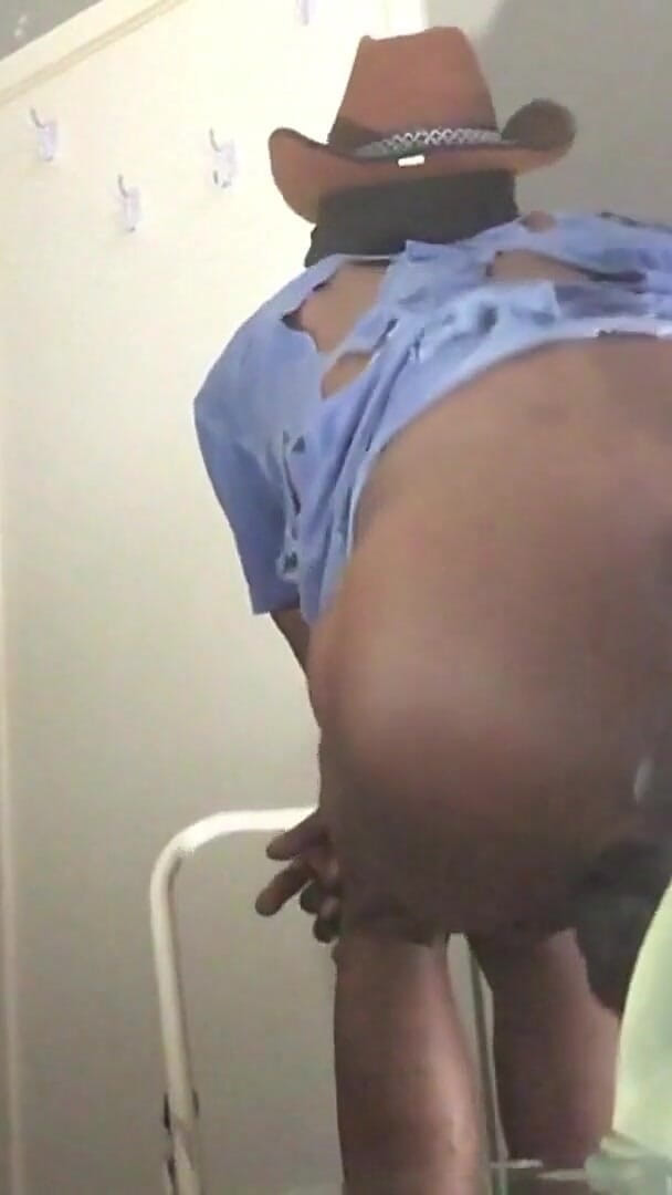 Anal cowboy | angle 5of7 (DJ Buttpussy) Anal cowboy | angle 5of7 (DJ Buttpussy)