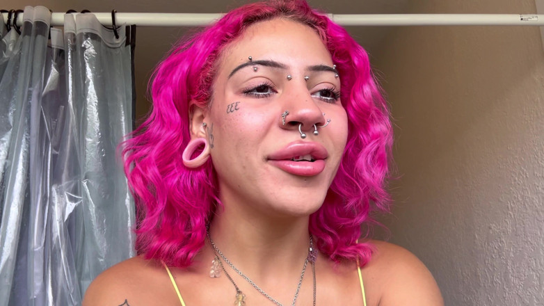 Nali Marie: Giantess เจอชายตัวเล็ก