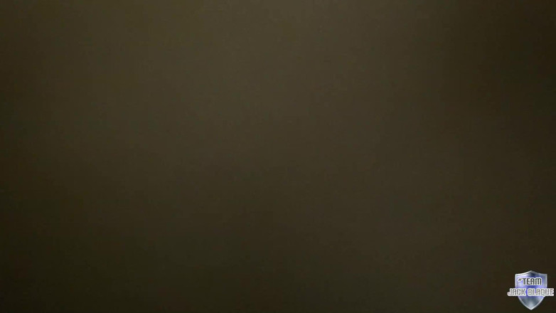 Jack Blaque: Queen rouge rimbalza le sue torte sul grande nero di...