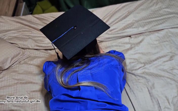 Nastystuf Girl: Her delikte dil, büyük kolej mezunu götünde yarak