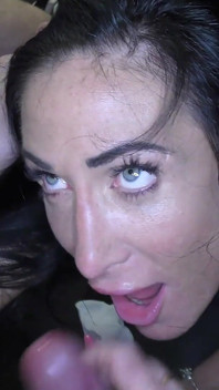 Ellabellasexycleo_gangbang
