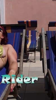 Cuckold: Komm in den Pool, im Pool heiße vollbusige Mary rider