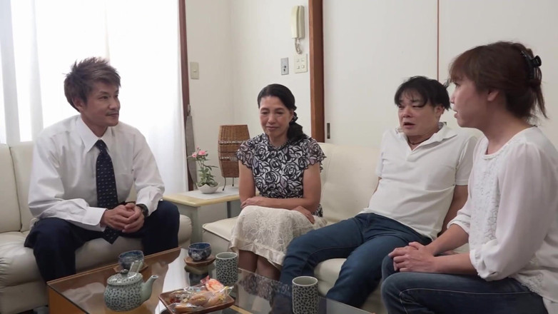 Vulture: ¡Ella todavía está en activo! Abuela que se comería a...