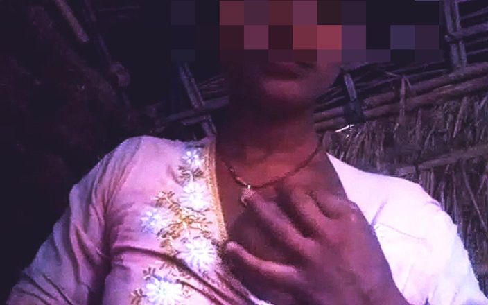 RJ NISHA: Desi Mallu tante in pink frock krijgt haar borsten gemasseerd