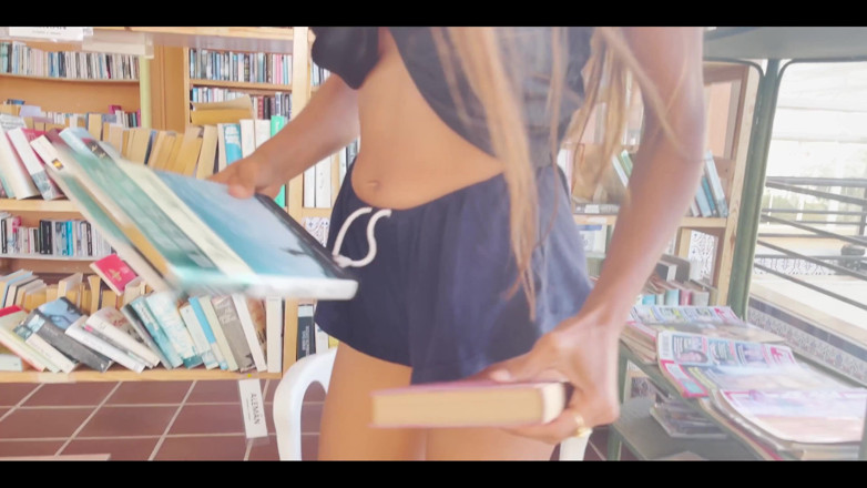 DaringKiara: พา冒险ไปห้องสมุดสาธารณะในเมืองเล็ก