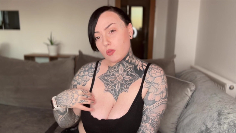 Miss Valentina: Nech svůj prsten na JOI