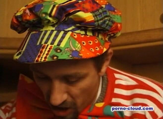 Porno Cloud: Karneval berkongkek dubur dengan Ronda