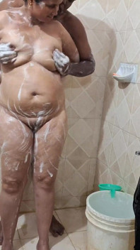 Scopata dura in bagno con la mia ex ragazza