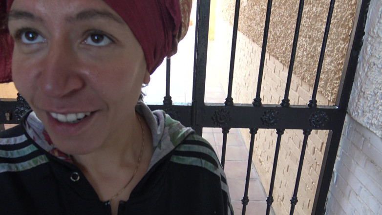 Souzan Halabi: La prostituta di strada turca fa una sega gratuita al...