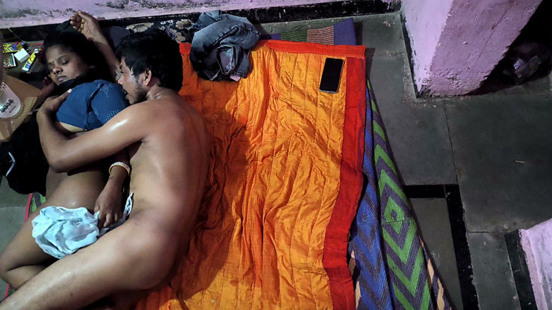 Kajalbhabhi87: A Slender Courtesan Gave Herself to Her Fucker for an...