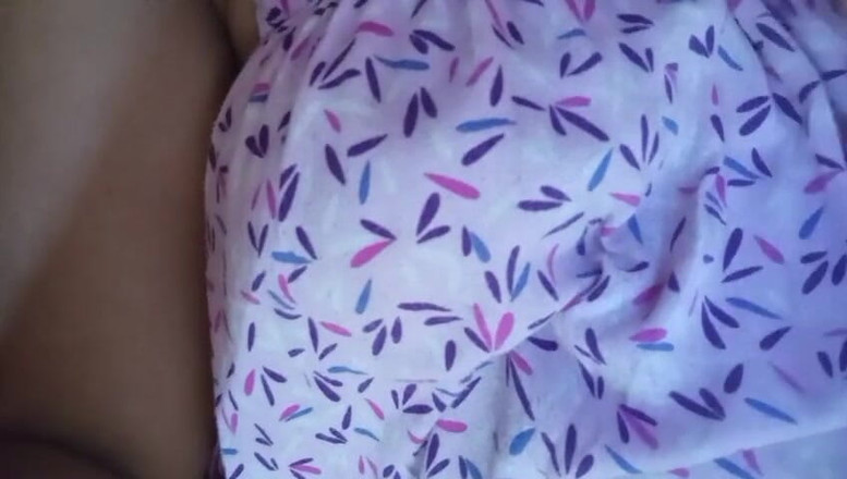 Miya White: Srílanská slavná herečka Anne v posteli thuch její velká prsa...