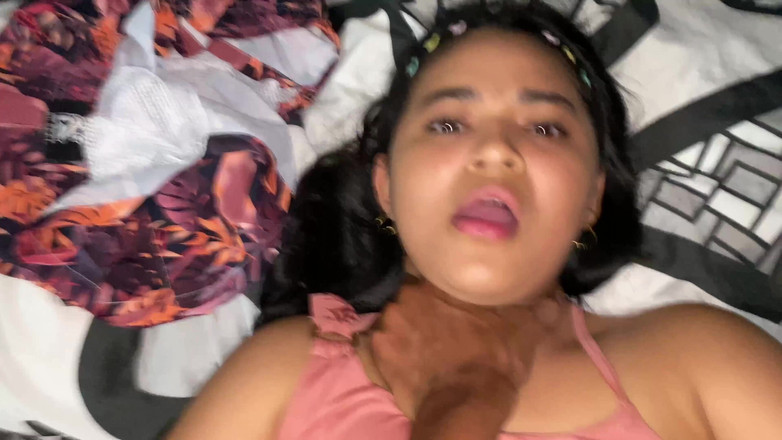 Yohamedi: Sinh viên đại học quyến rũ bạn cùng lớp của anh ấy