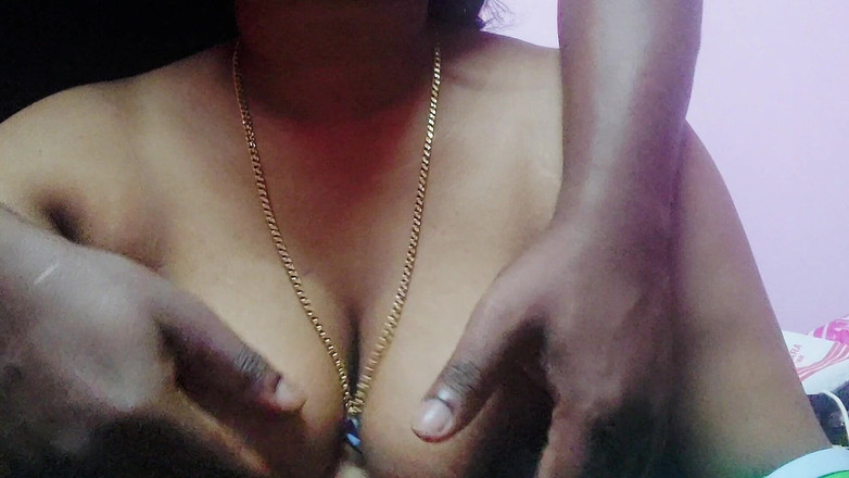 Desi Mohini: Calda e succosa donna indiana desi tradisce con ragazzo sposato